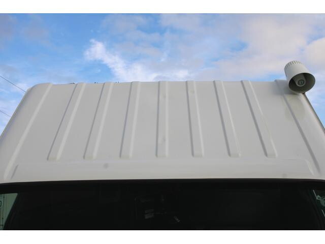 いすゞエルフパネルバン小型（2t・3t）[写真07]