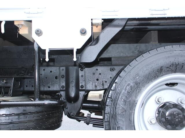 いすゞエルフ平ボディ小型（2t・3t）[写真22]