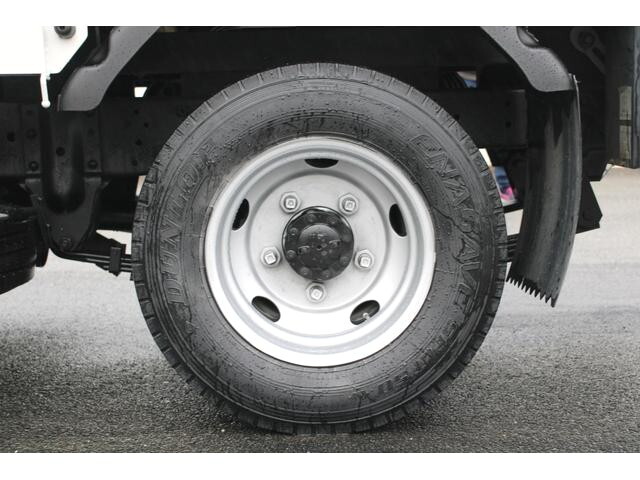 いすゞエルフ平ボディ小型（2t・3t）[写真26]