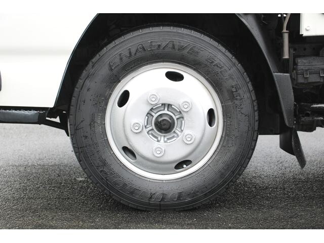 いすゞエルフ平ボディ小型（2t・3t）[写真29]