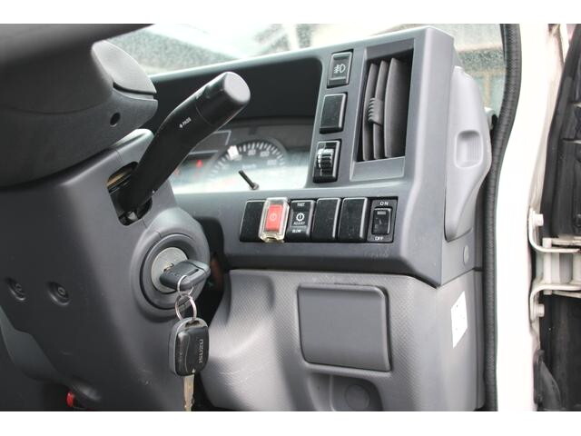 いすゞエルフ平ボディ小型（2t・3t）[写真33]