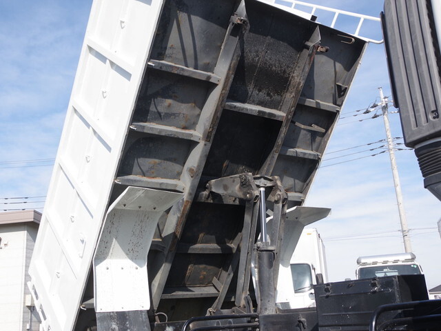 日野レンジャー深ダンプ（土砂禁ダンプ）中型（4t）[写真11]