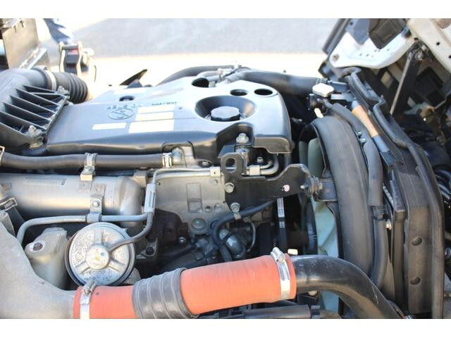 いすゞエルフコンテナ専用車小型（2t・3t）[写真12]