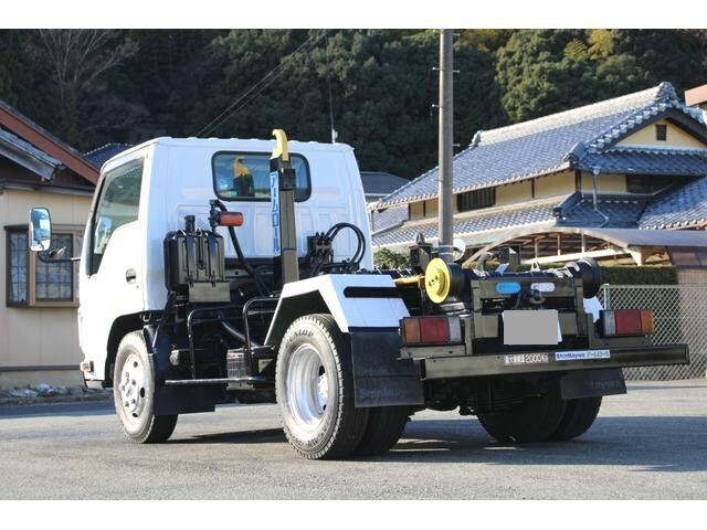 いすゞエルフコンテナ専用車小型（2t・3t）[写真02]