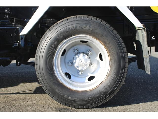 いすゞエルフコンテナ専用車小型（2t・3t）[写真24]