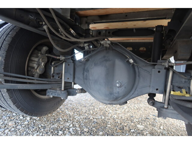 トヨタトヨエース平ボディ小型（2t・3t）[写真16]