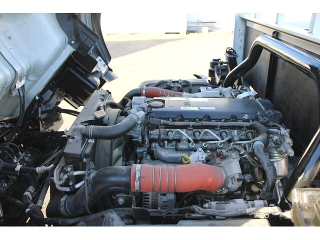 日産アトラス平ボディ小型（2t・3t）[写真10]