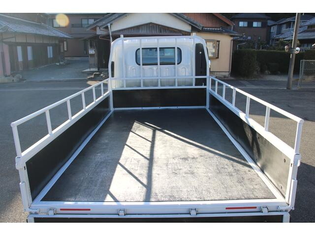 日産アトラス平ボディ小型（2t・3t）[写真12]