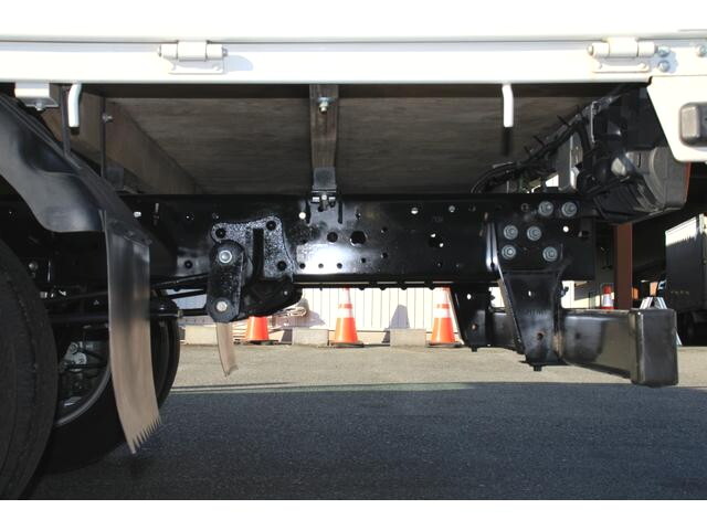 日産アトラス平ボディ小型（2t・3t）[写真24]