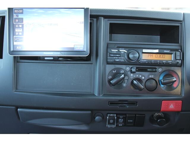 日産アトラス平ボディ小型（2t・3t）[写真31]