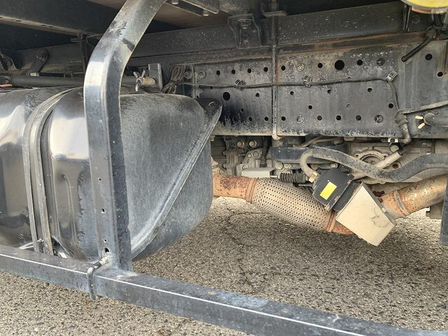 いすゞエルフパネルバン小型（2t・3t）[写真21]