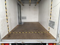 いすゞエルフパネルバン小型（2t・3t）[写真09]