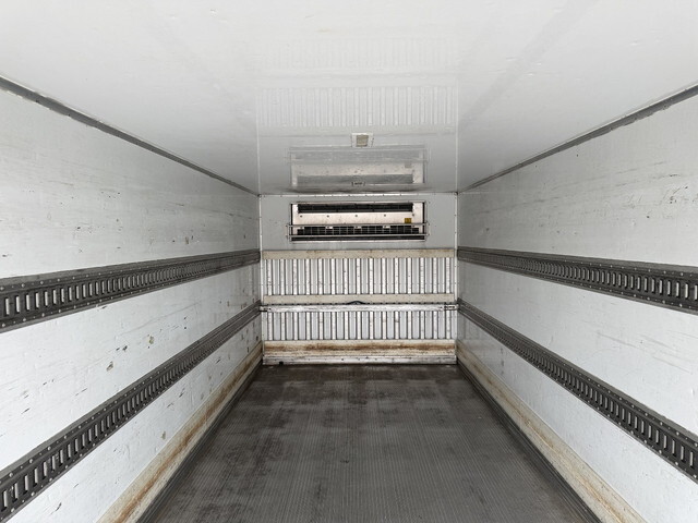 いすゞフォワード冷凍車（冷蔵車）中型（4t）[写真13]