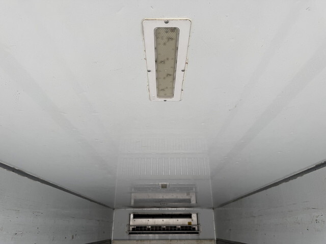 いすゞフォワード冷凍車（冷蔵車）中型（4t）[写真15]