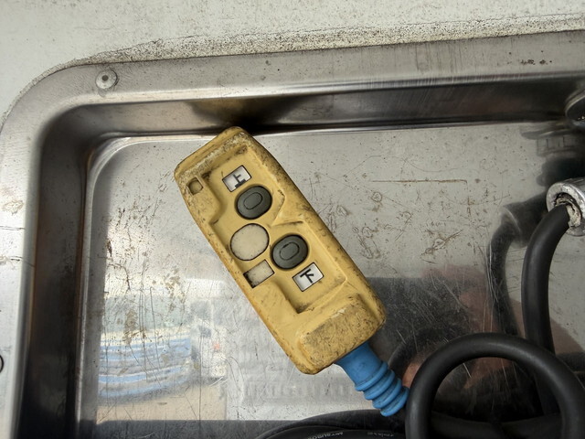 いすゞフォワード冷凍車（冷蔵車）中型（4t）[写真19]