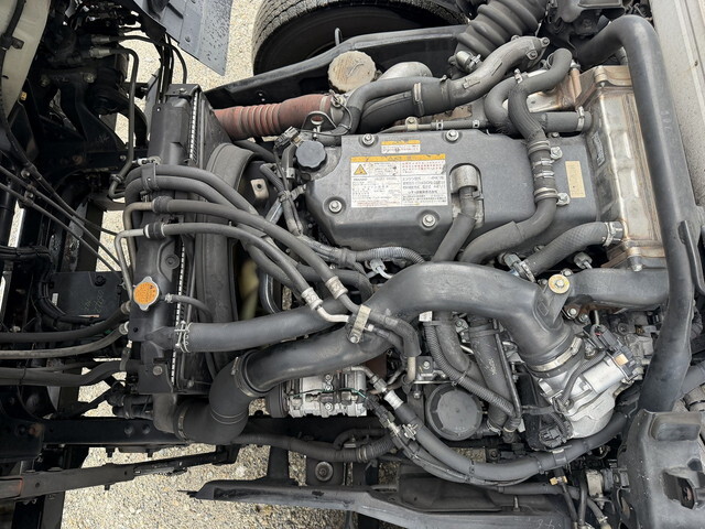 いすゞフォワード冷凍車（冷蔵車）中型（4t）[写真22]