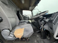 いすゞフォワード冷凍車（冷蔵車）中型（4t）[写真31]