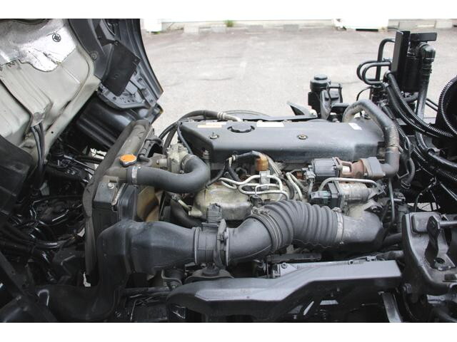 いすゞエルフコンテナ専用車小型（2t・3t）[写真10]