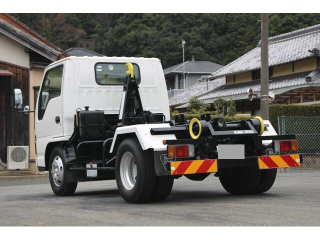 いすゞエルフコンテナ専用車小型（2t・3t）[写真02]