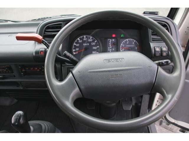 いすゞエルフコンテナ専用車小型（2t・3t）[写真28]