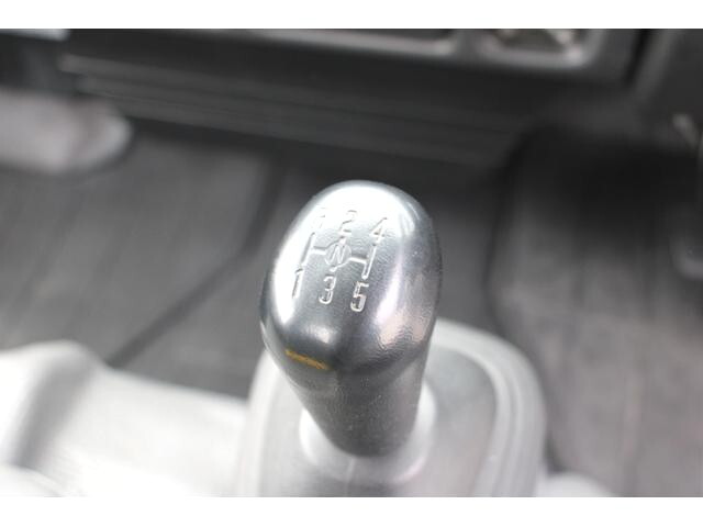 いすゞエルフコンテナ専用車小型（2t・3t）[写真34]