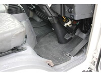 いすゞエルフコンテナ専用車小型（2t・3t）[写真36]