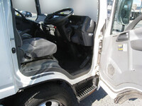 いすゞエルフクレーン4段小型（2t・3t）[写真17]