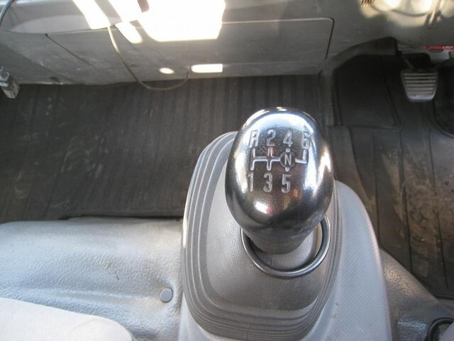 いすゞエルフクレーン4段小型（2t・3t）[写真18]