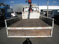 いすゞエルフクレーン4段小型（2t・3t）[写真08]