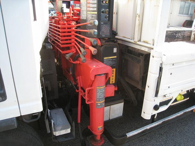 いすゞエルフクレーン4段小型（2t・3t）[写真08]