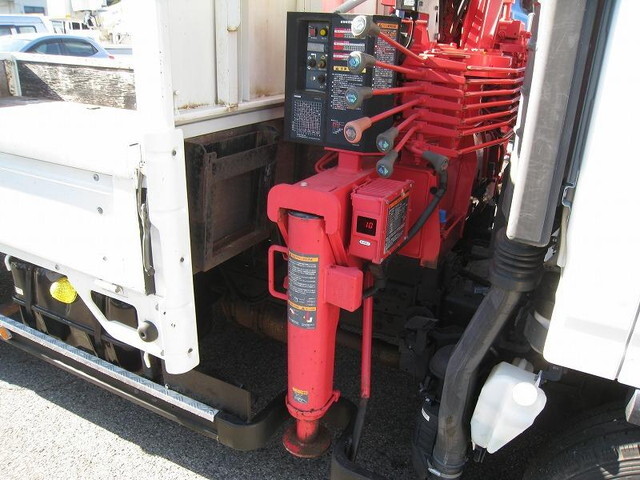 いすゞエルフクレーン4段小型（2t・3t）[写真09]