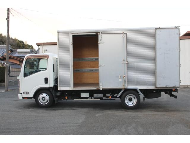 いすゞエルフアルミバン小型（2t・3t）[写真10]