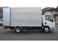 いすゞエルフアルミバン小型（2t・3t）[写真12]