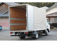 いすゞエルフアルミバン小型（2t・3t）[写真14]