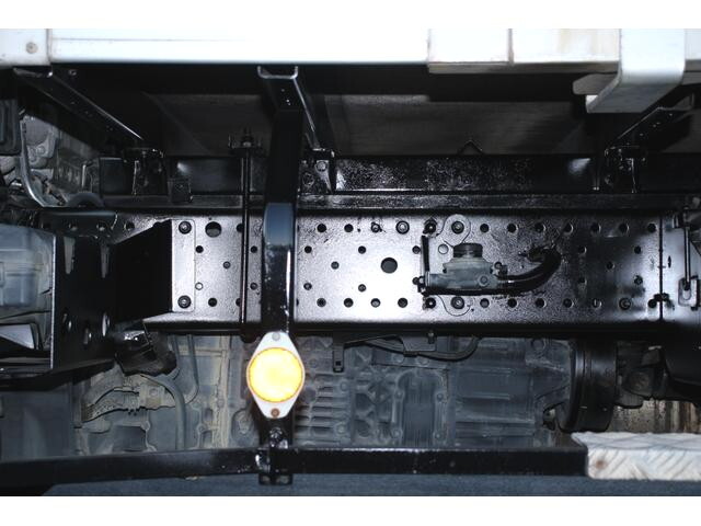 いすゞエルフアルミバン小型（2t・3t）[写真21]