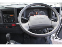 いすゞエルフアルミバン小型（2t・3t）[写真33]