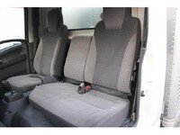 いすゞエルフアルミバン小型（2t・3t）[写真38]