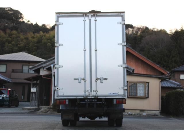 いすゞエルフアルミバン小型（2t・3t）[写真06]