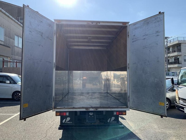 三菱ふそうキャンターアルミバン小型（2t・3t）[写真06]