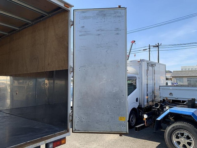 三菱ふそうキャンターアルミバン小型（2t・3t）[写真09]