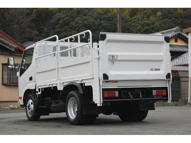 日野デュトロ平ボディ小型（2t・3t）[写真02]