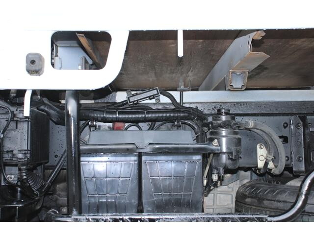 日野デュトロ平ボディ小型（2t・3t）[写真27]