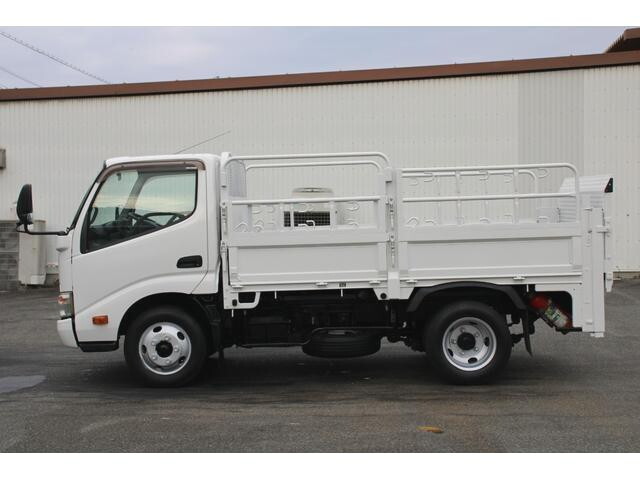 日野デュトロ平ボディ小型（2t・3t）[写真04]