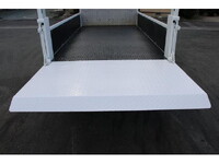 日野デュトロ平ボディ小型（2t・3t）[写真15]