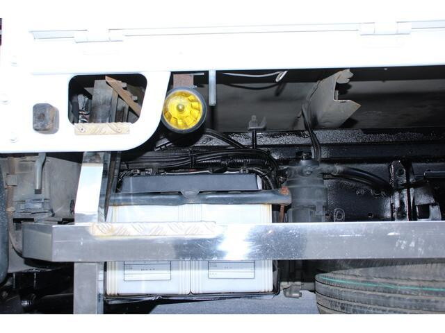 日野デュトロ平ボディ小型（2t・3t）[写真21]