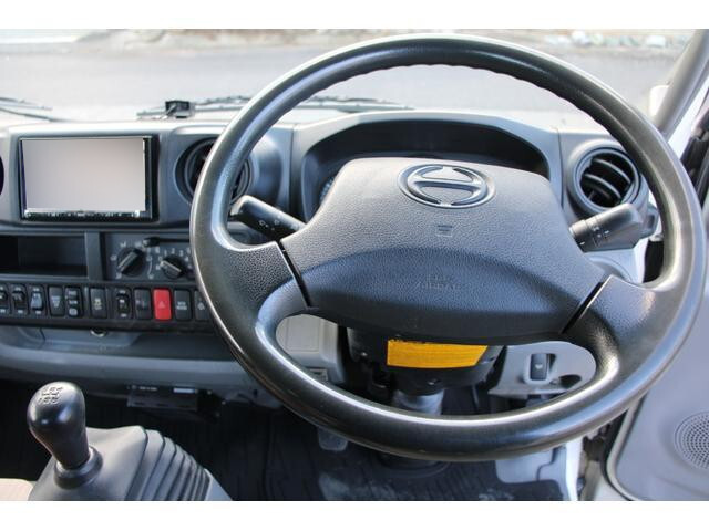 日野デュトロ平ボディ小型（2t・3t）[写真28]