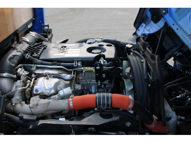 いすゞエルフ平ボディ小型（2t・3t）[写真12]