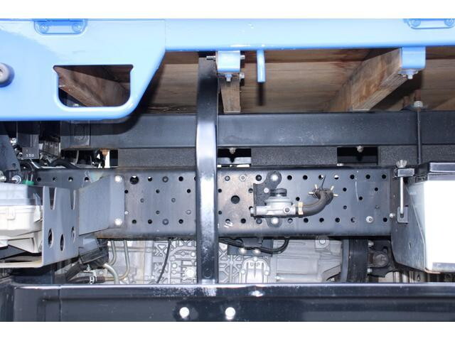 いすゞエルフ平ボディ小型（2t・3t）[写真16]