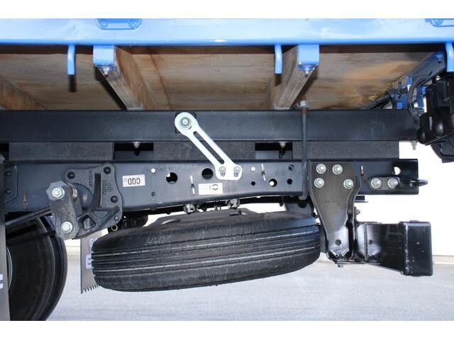 いすゞエルフ平ボディ小型（2t・3t）[写真19]