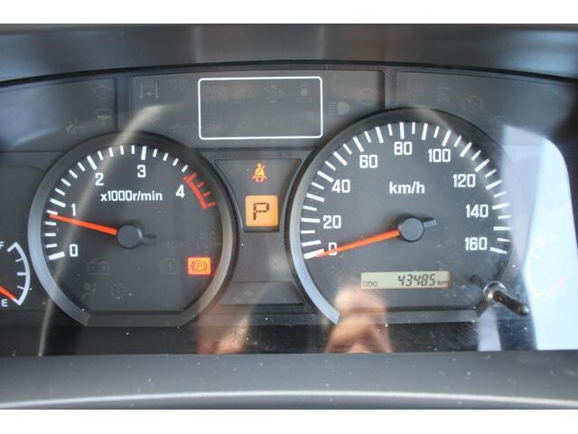 いすゞエルフ平ボディ小型（2t・3t）[写真27]